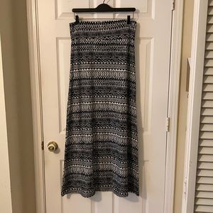 Hot Kiss maxi skirt